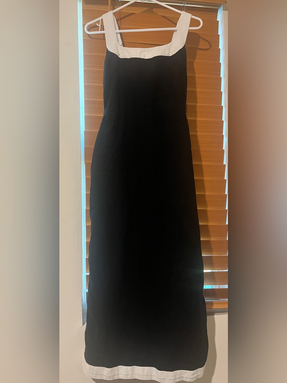 Classic Black Sleeveless small Abercrombie & fitch Midi Dress